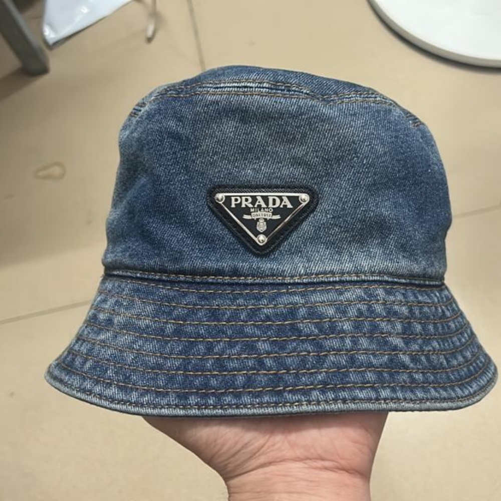 Jeans Prada Hat